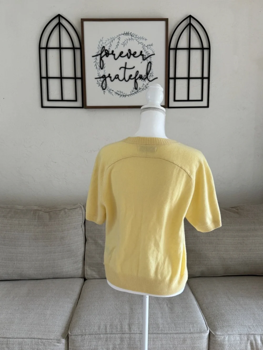 Abercrombie & Fitch Butter Yellow 100% Cashmere Crewneck Sweater Tee Size L